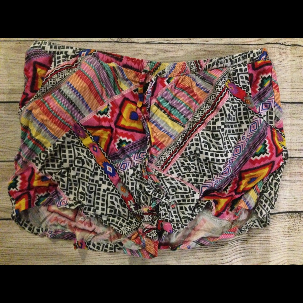 Medium shorts